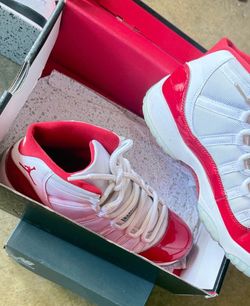 Jordan 11 Cherry