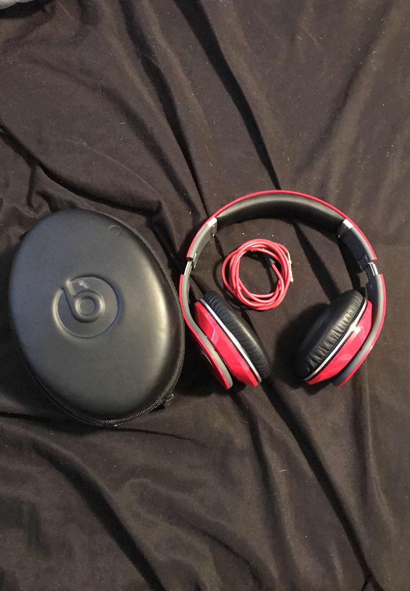 Beats studio by dr.dre