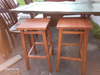 Set of stools, bar height