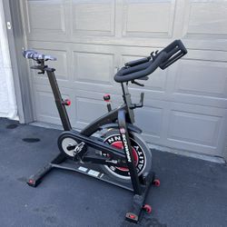 SCHWINN IC3 indoor cycling bike