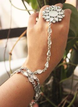 Ring bracelet