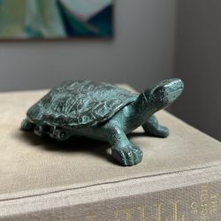 Small Cast Iron Turtle Trinket Box ( firm on price )