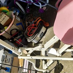 At home squat machine