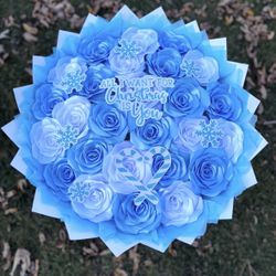 Blue snowy christmas bouquet 