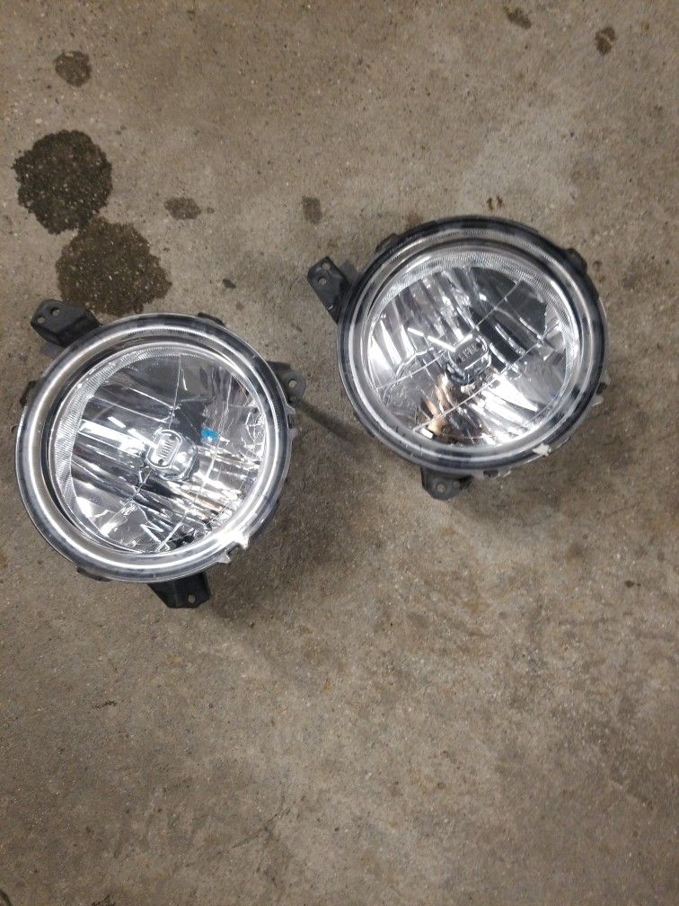2018 Jeep Rubicon Headlights And Fog Lights 