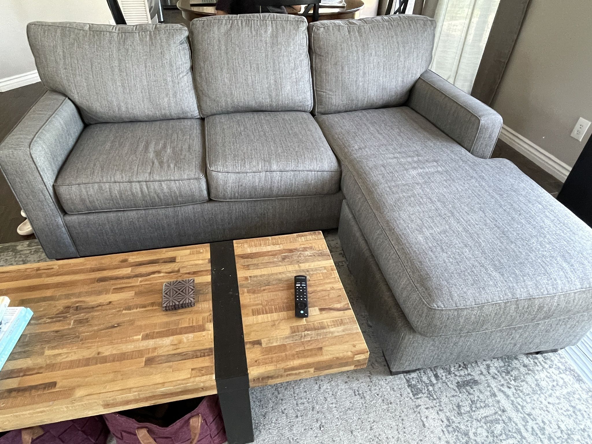 Pottery barn Sofa With Sunbrella Fabric