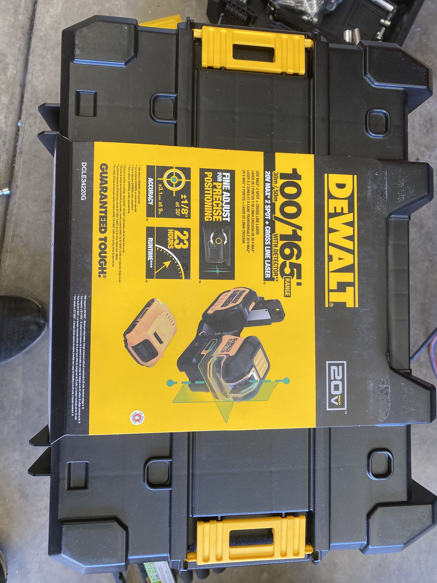 Brand New Dewalt Laser With Battery And Charger