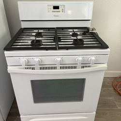Gas Stove And Dishwasher 