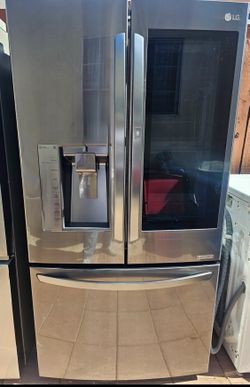 Refrigerator Instaview refrigerator black stainless steel