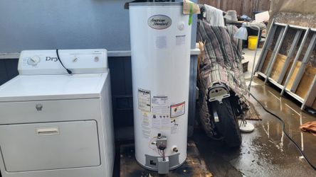 50 GAL GAS WATER HEATER