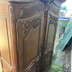 Armoire
