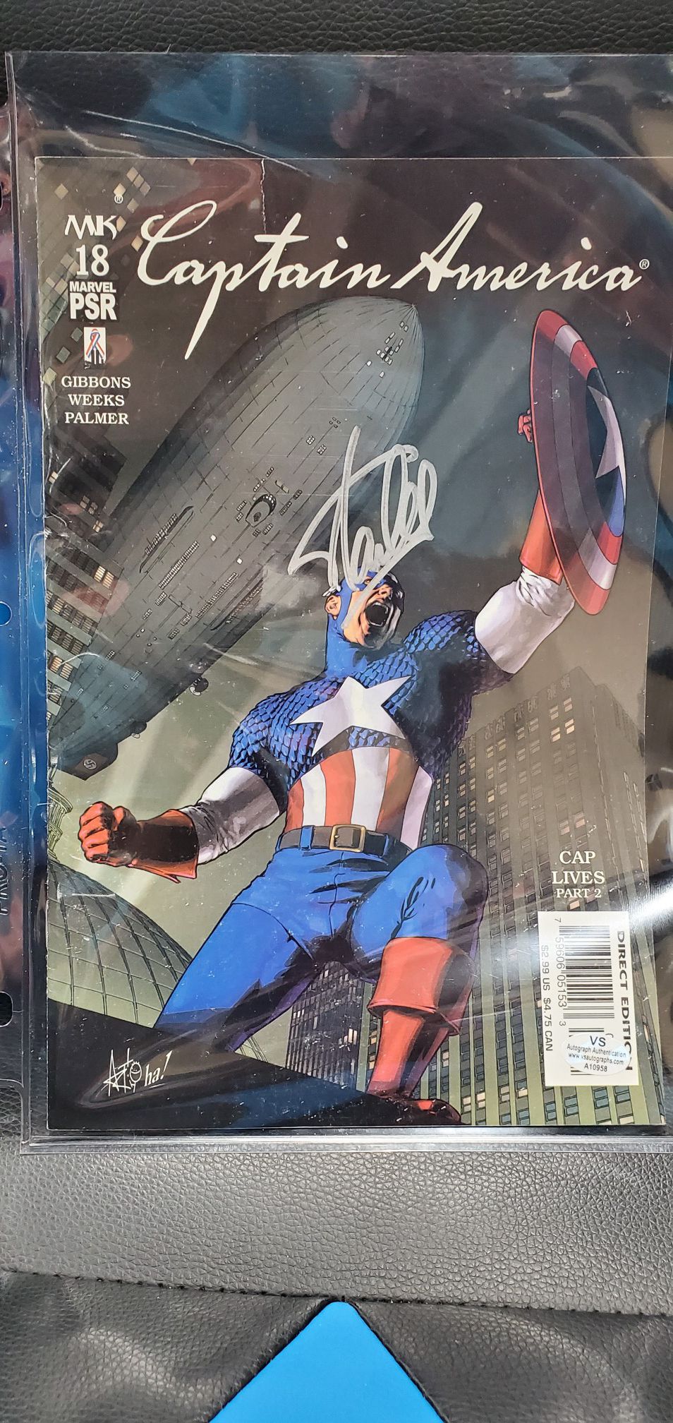 Stan Lee signed Captain America comic Book