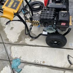 Dwalt 4400 Psi New 575