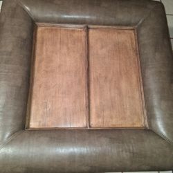 Amazing Ottoman/Coffee Table 