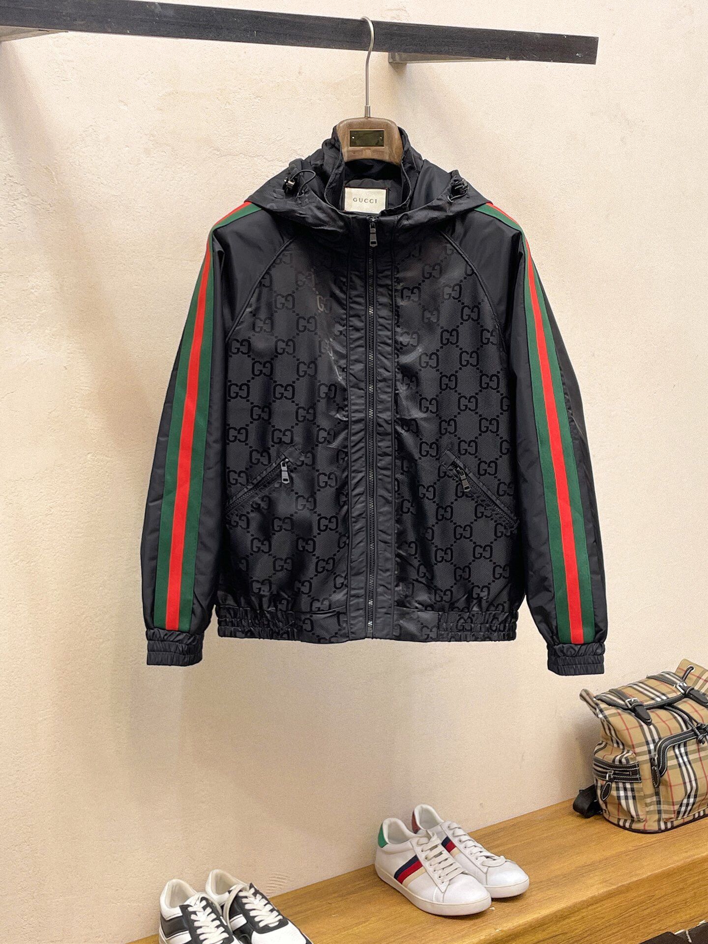 GG Men’s Black Jacket 2025 New 