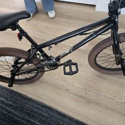 Mongoose Legion L-20 BMX