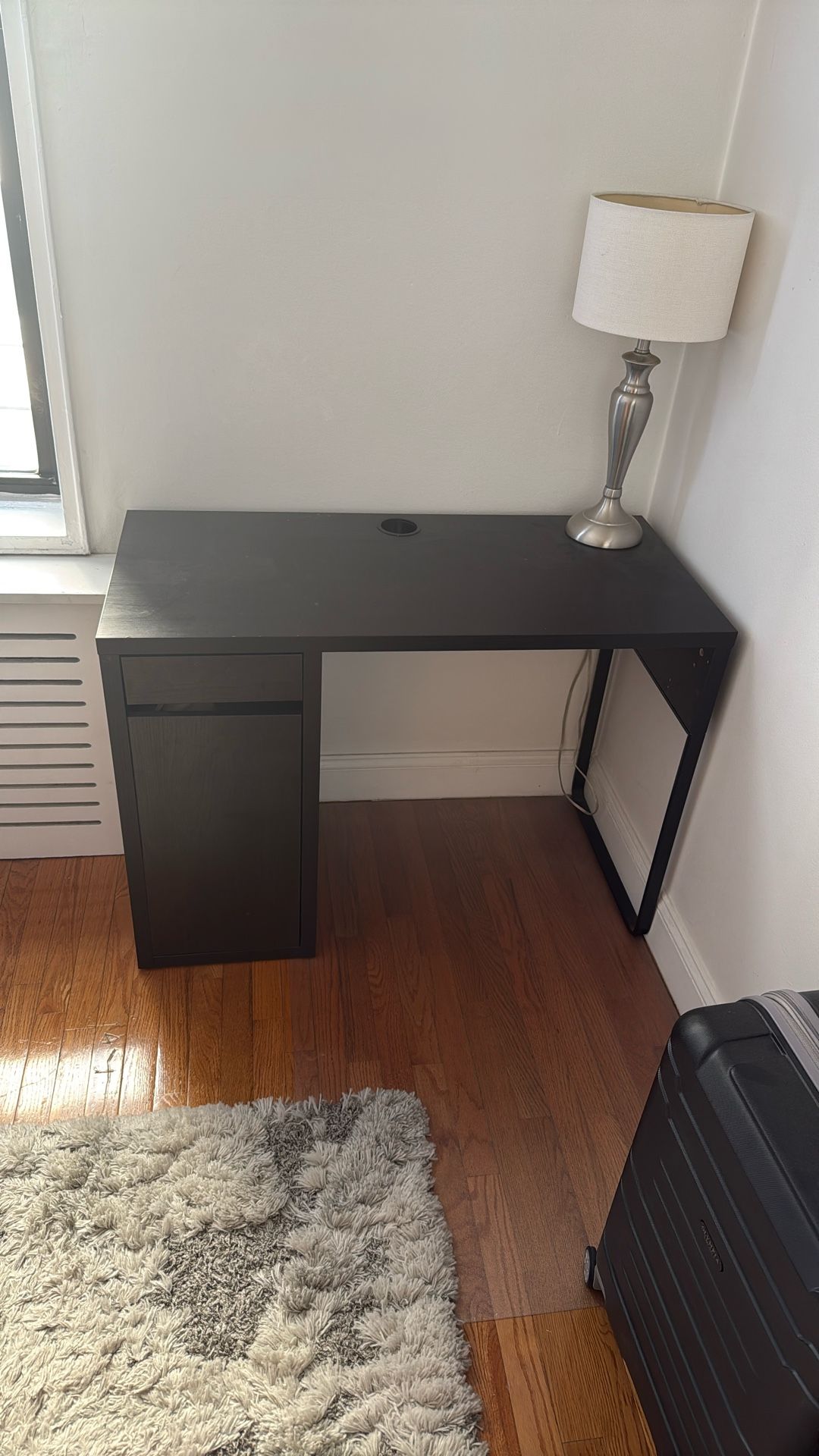 IKEA Micke Desk
