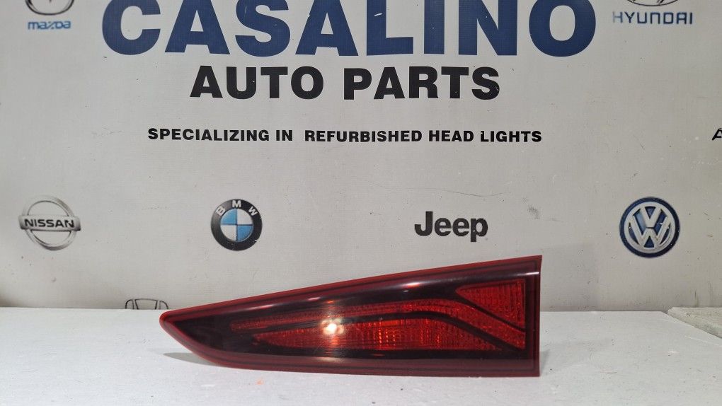 2017-2021 HYUNDAI KONA HALOGEN TAIL GATE LIGHT LEFT DRIVER SIDE OEM