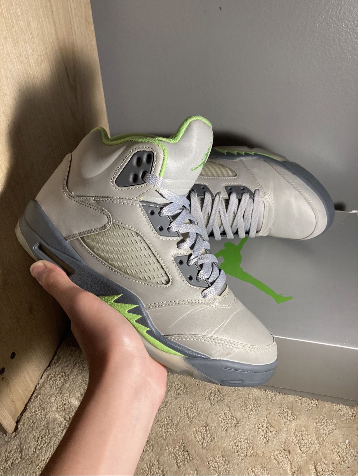 Jordan 5 Green Bean Size 8 - pearsons-glass.co.uk display picture 1