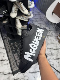 Alexander Mcqueens