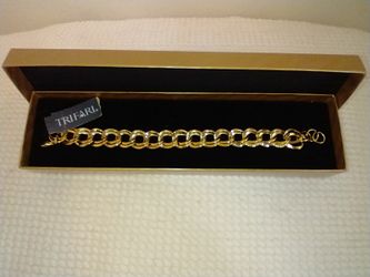NWT Vintage Trifari Bracelet