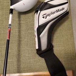 TaylorMade R11S Driver Golf Club