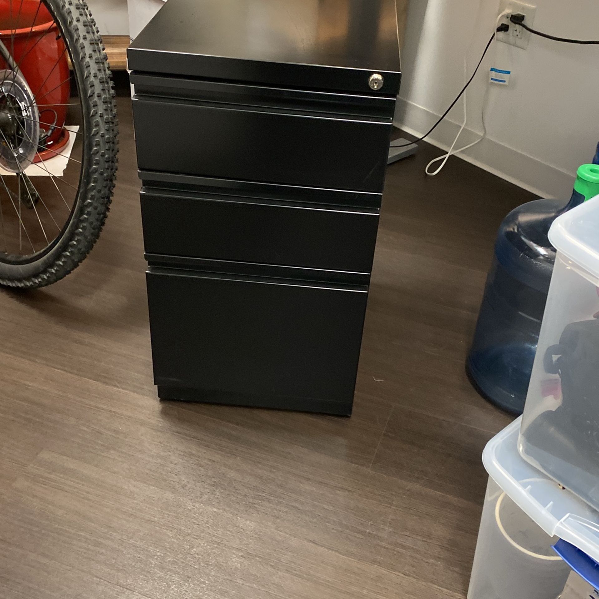Filing Cabinet 
