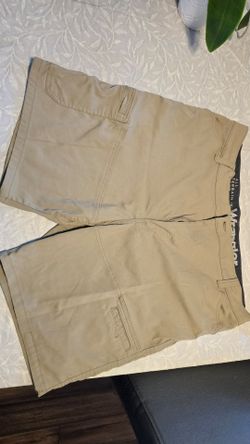 Wrangler ATG Mens Shorts - size 40