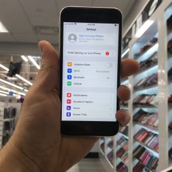 Iphone SE 2020 64GB UNLOCKED 