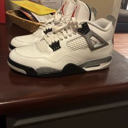 Jordan 4 Cement 