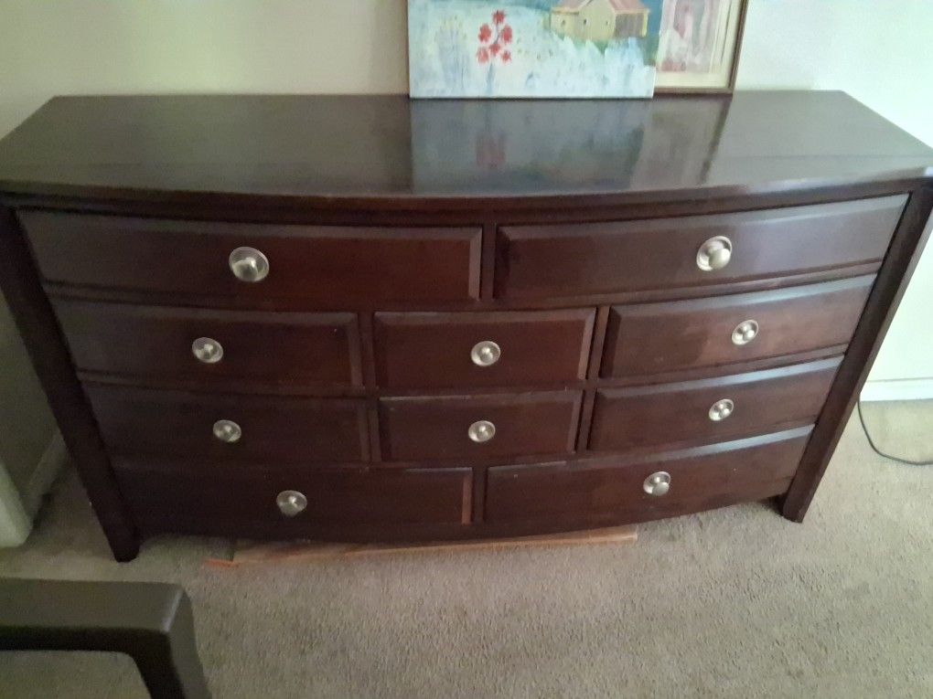 Wood Dresser, Nightstands And Mirror 