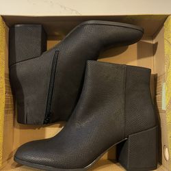 Women’s Boots