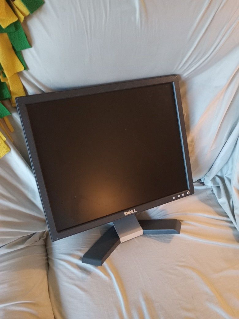 DELL COMPUTER MONITOR