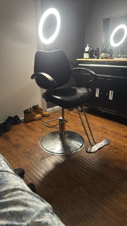 Barber / Salon Chair