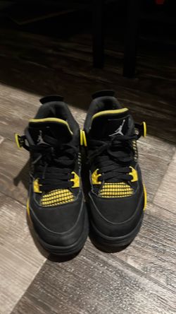 Jordan 4 yellow thunder