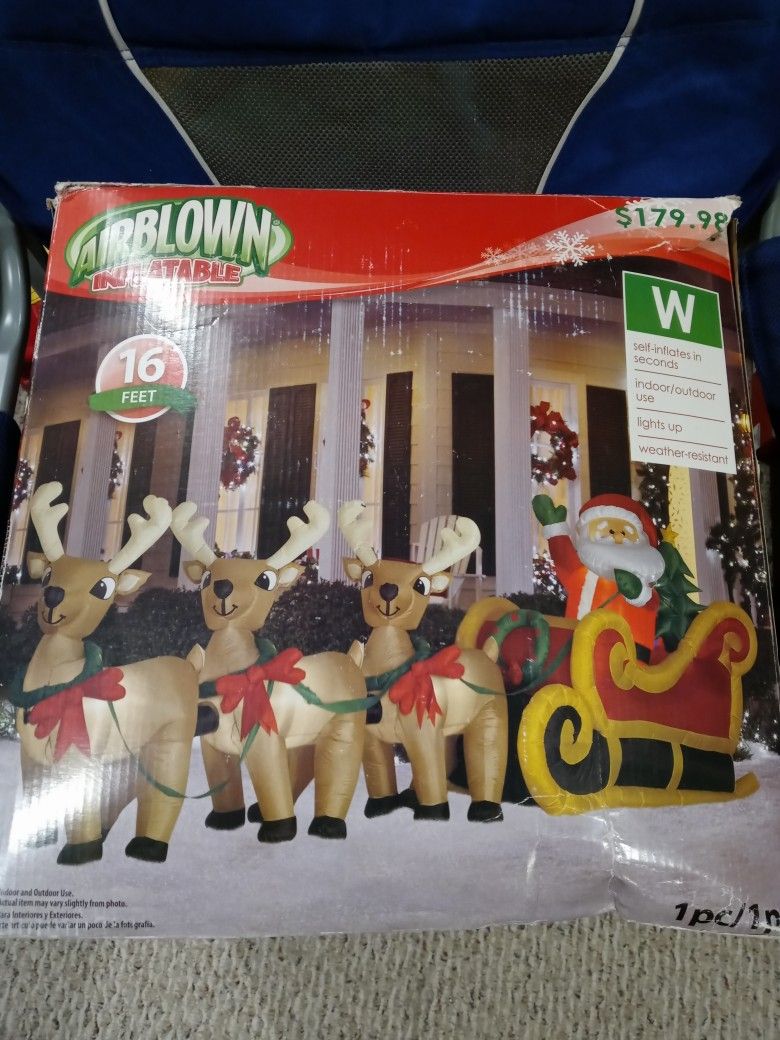16' Gemmy Airblown Santa In Sleigh with Three Reindeer Inflatable