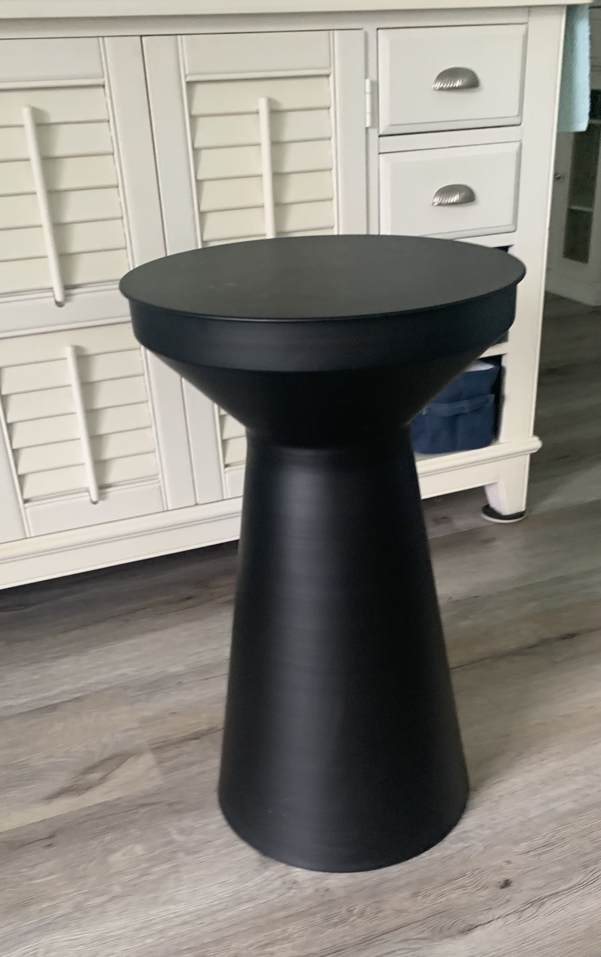 black drum end table