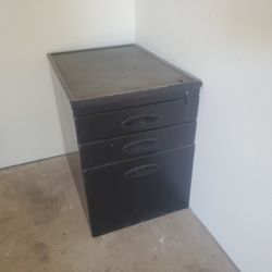 File Drawer with Lock And Key