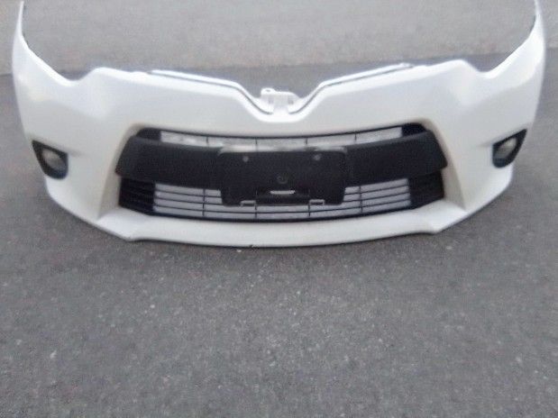 2014-2016 Toyota Corolla Front Bumper With Fog Lights And Bottom Mesh With Accessories Oem.