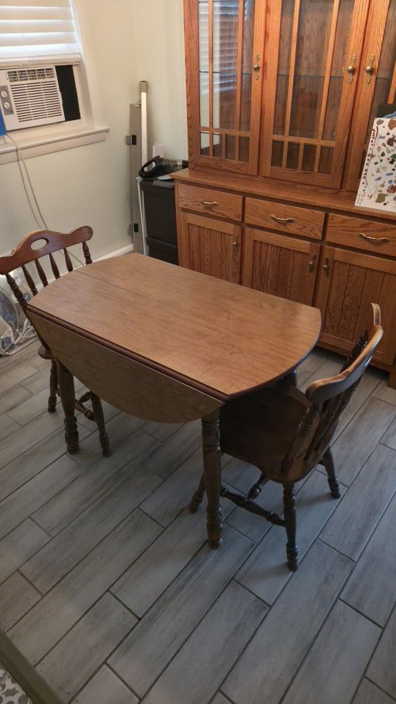 Table And Chairs 