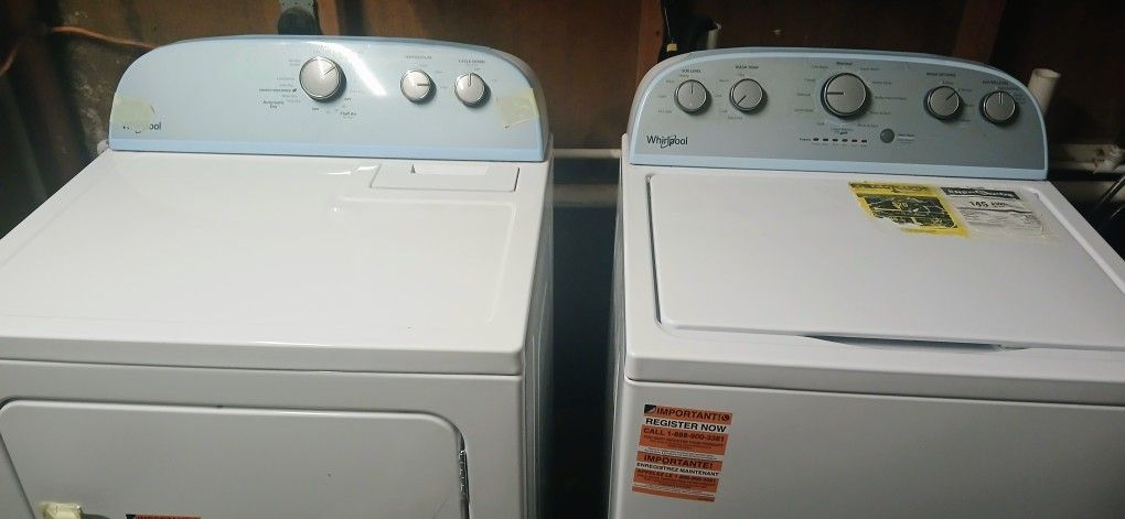 Whirlpool Washer and Dryer Set