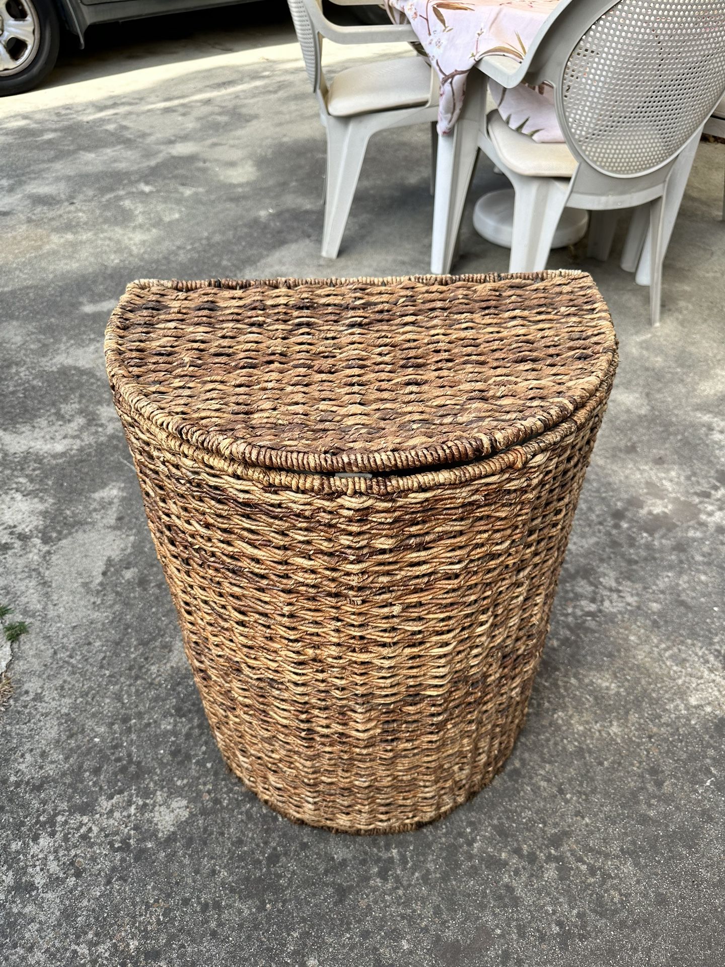 Wicker Clothes Hamper