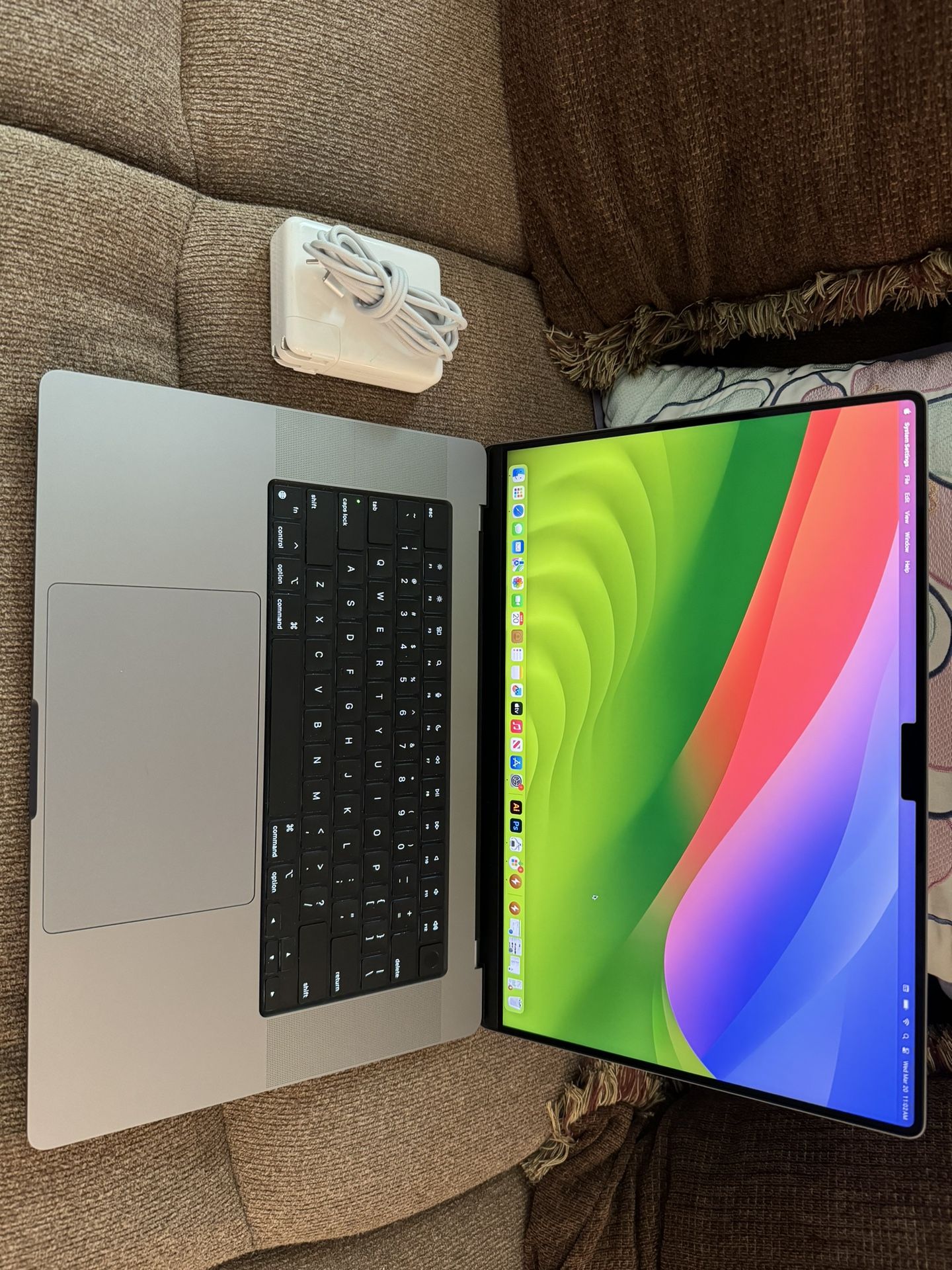 2021/2022 MacBook Pro 16” , M1 Pro ,16gb Ram, 1TB SSD, 50 Battery Cycles 