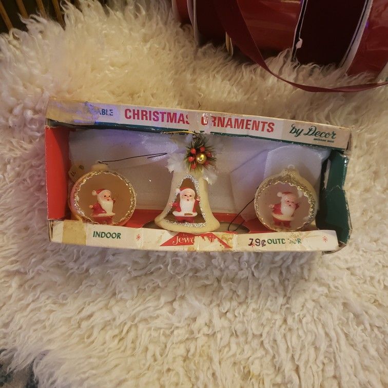 Jewel Brite Set Of 3 Vintage Diorama Ornaments