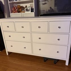 White 8 Drawer Dresser
