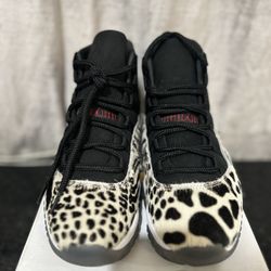 Air Jordan Size 8.5m 10w.  129&