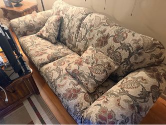 2 floral love seats