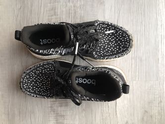 Adidas Women’s Sneakers size 5.5