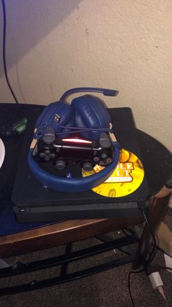 Black ps4 new lmk best offer