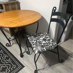 Table 4 Metal Chairs 
